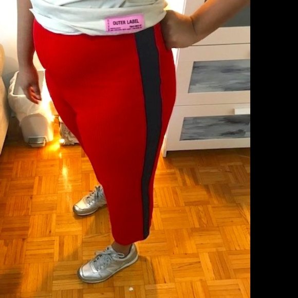 Cropped Ribbed Culottes in Red - Picture 1 of 8